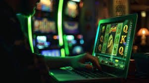Tampilan seluler permainan mastertogel99 dengan pasar sepak bola dan slot